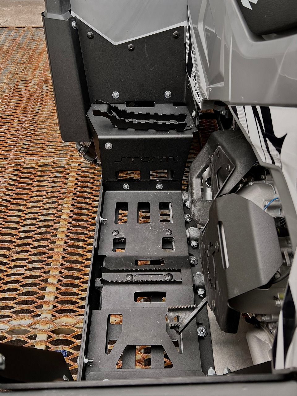 Пороги усиленные для квадроцикла для RM 800 T 2023-, алюминий 4 мм, STORM, арт. MP 0904