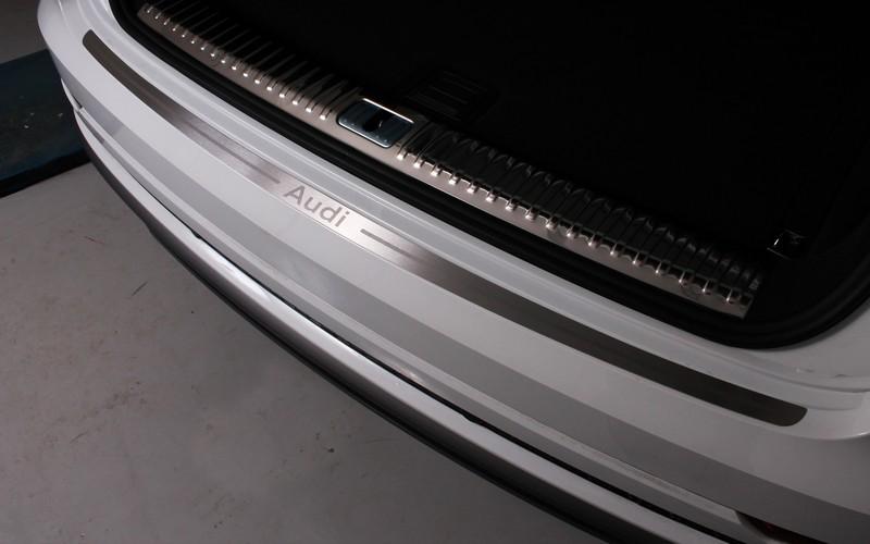 Накладка на задний бампер (лист шлифованный надпись audi) для автомобиля Audi Q8 2019- TCC Тюнинг арт. AUDIQ819-07