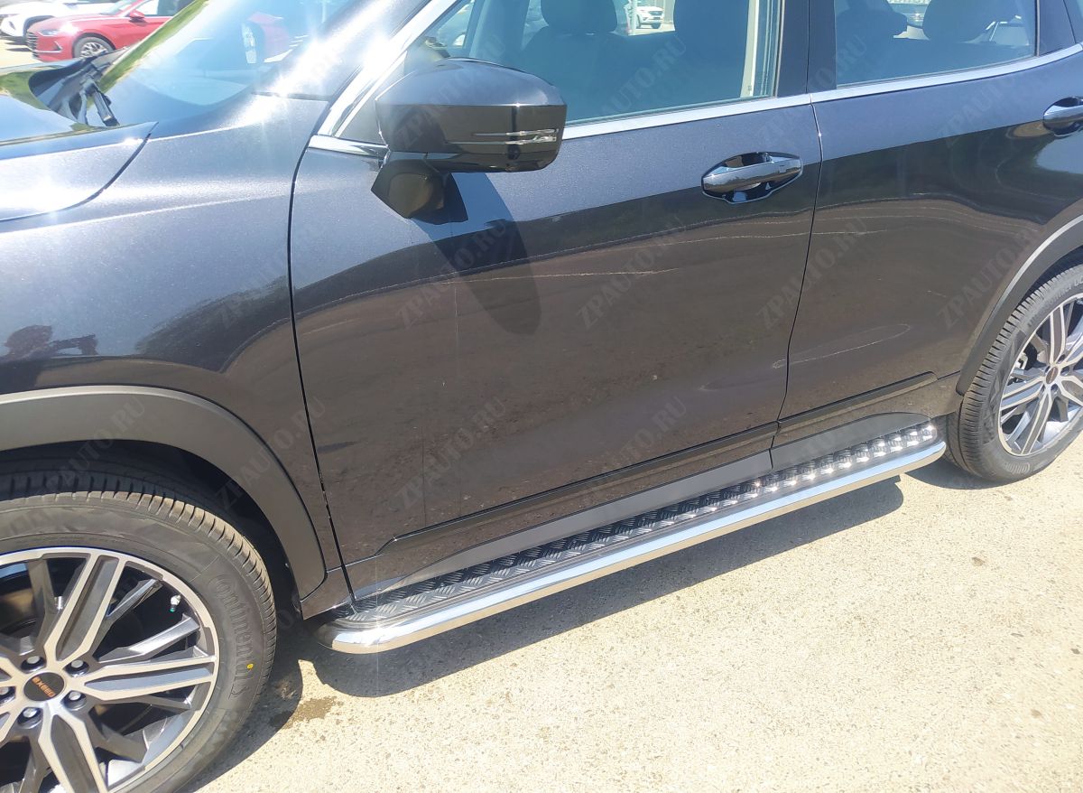 Пороги с накладным листом для автомобиля CheryExeed LX 2022 арт. CHELX.22.41