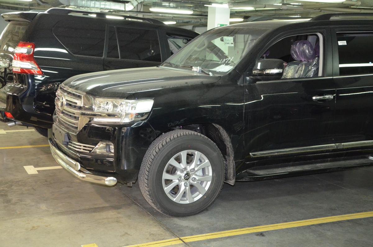 Защита переднего бампера ,овал для автомобиля TOYOTA Land Cruiser 200    2015. TLC200.15.03-75, Россия