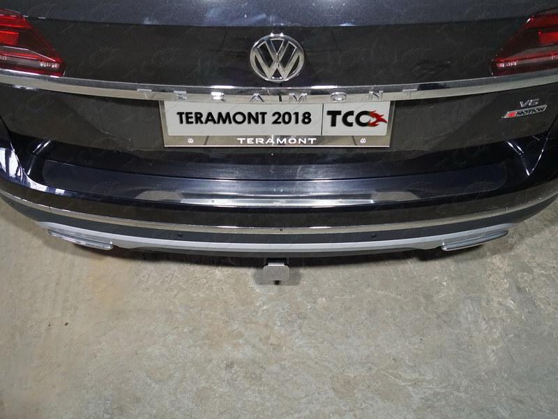 Накладка на задний бампер (лист зеркальный) для автомобиля Volkswagen Teramont 2018-