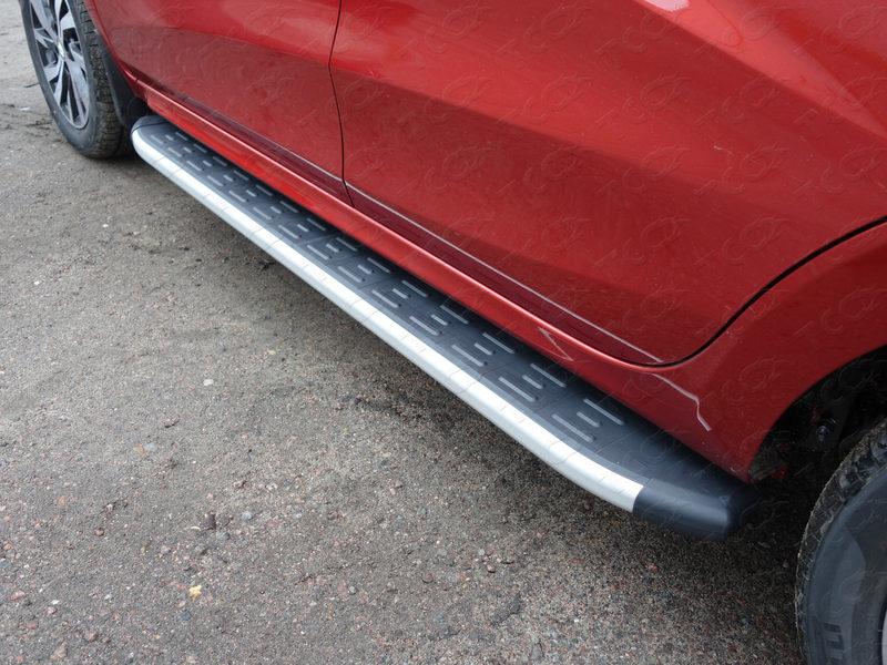 Пороги алюминиевые с пластиковой накладкой 1720 мм для автомобиля Lada XRAY 2016- TCC Тюнинг арт. LADXRAY16-21AL