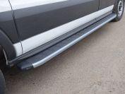 Порог алюминиевый с пластиковой накладкой (карбон серебро) 2220 мм (левый) для автомобиля Ford Transit FWD L2 2013- TCC Тюнинг арт. FORTRAN16-18SL