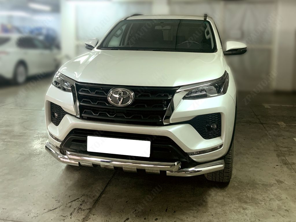 Защита переднего бампера d-76 с доп.накладками для автомобиля Toyota Fortuner 2020-наст.вр., Технотек, арт. TF20_1.2