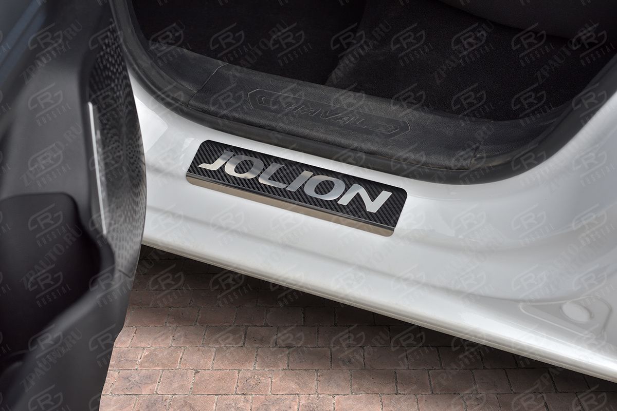 HAVAL JOLION 1.5 2WD 2021- Накладки на пороги RUSSTAL (нерж., карбон, надпись) HJOL21-06