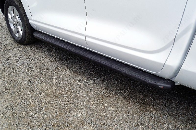 Пороги алюминиевые с пластиковой накладкой (карбон черные) 2020 мм Great Wall POER KINGKONG 2023- арт. GRWALPOERKK23-16BL