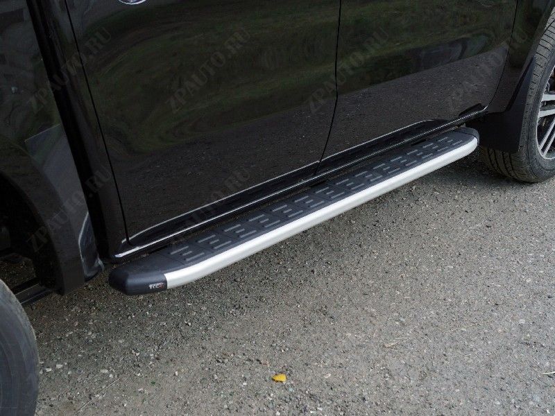 Пороги алюминиевые с пластиковой накладкой 1920 мм Dongfeng DF6 2.3D Luxury 2022- арт. DONGFDF622-28AL