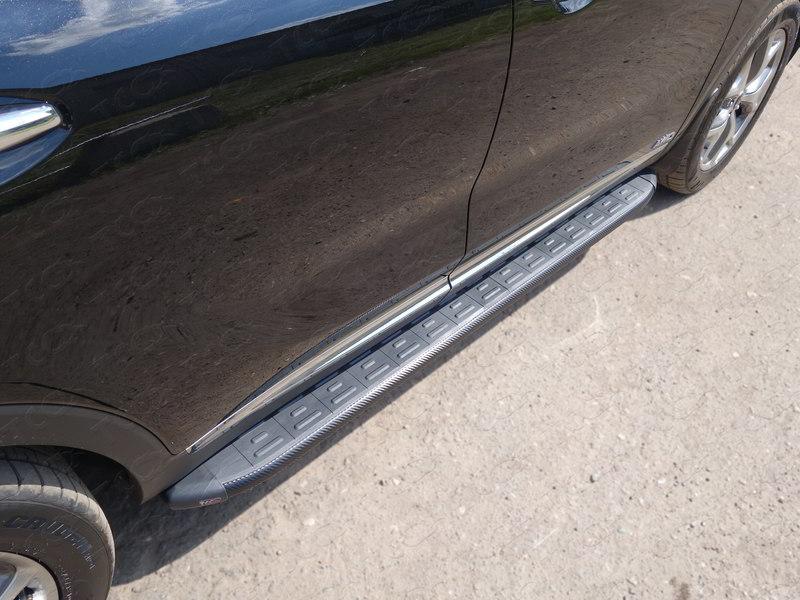 Пороги алюминиевые с пластиковой накладкой (карбон черные) 1820 мм для автомобиля Kia Sorento Prime 2018-, TCC Тюнинг KIASORPR18-26BL