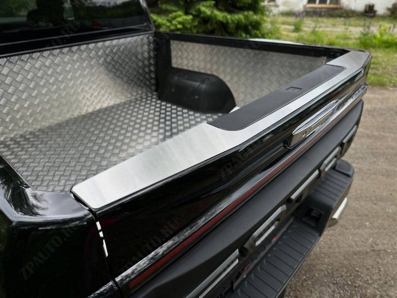 Накладка на задний борт кузова (лист шлиф) Foton Tunland V9 2.0 Diesel АКПП 4WD 2024 арт. FOTTUNV925-08