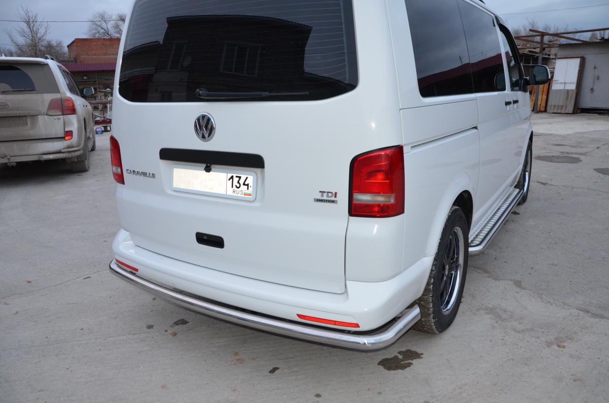 Защита заднего бампера угловая большая для автомобиля VOLKSWAGEN T5  Caravella 2009-2015, Россия VWK.15.21