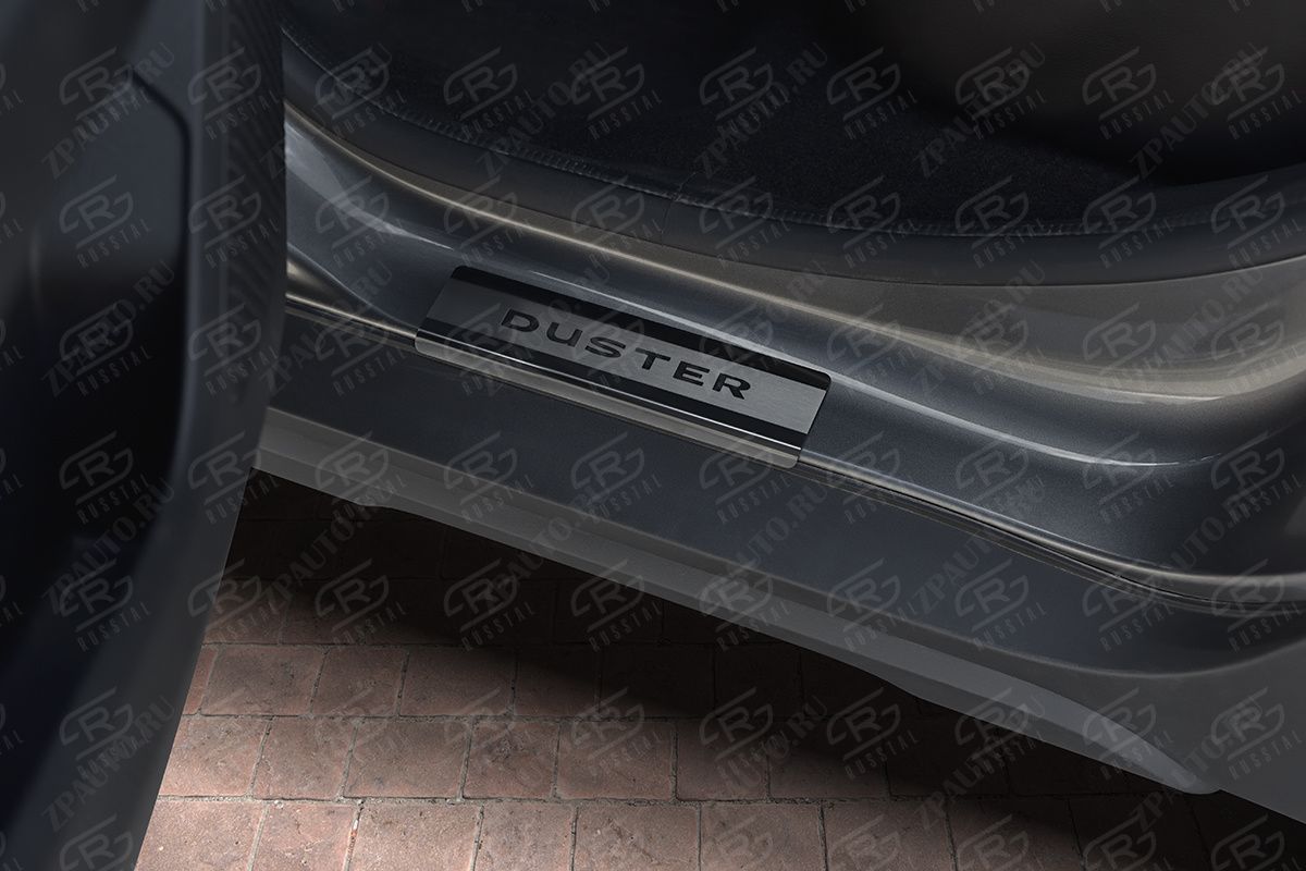 RENAULT DUSTER 2021- Накладки на пороги RUSSTAL (нерж.,шлиф.,надпись) RND21-03