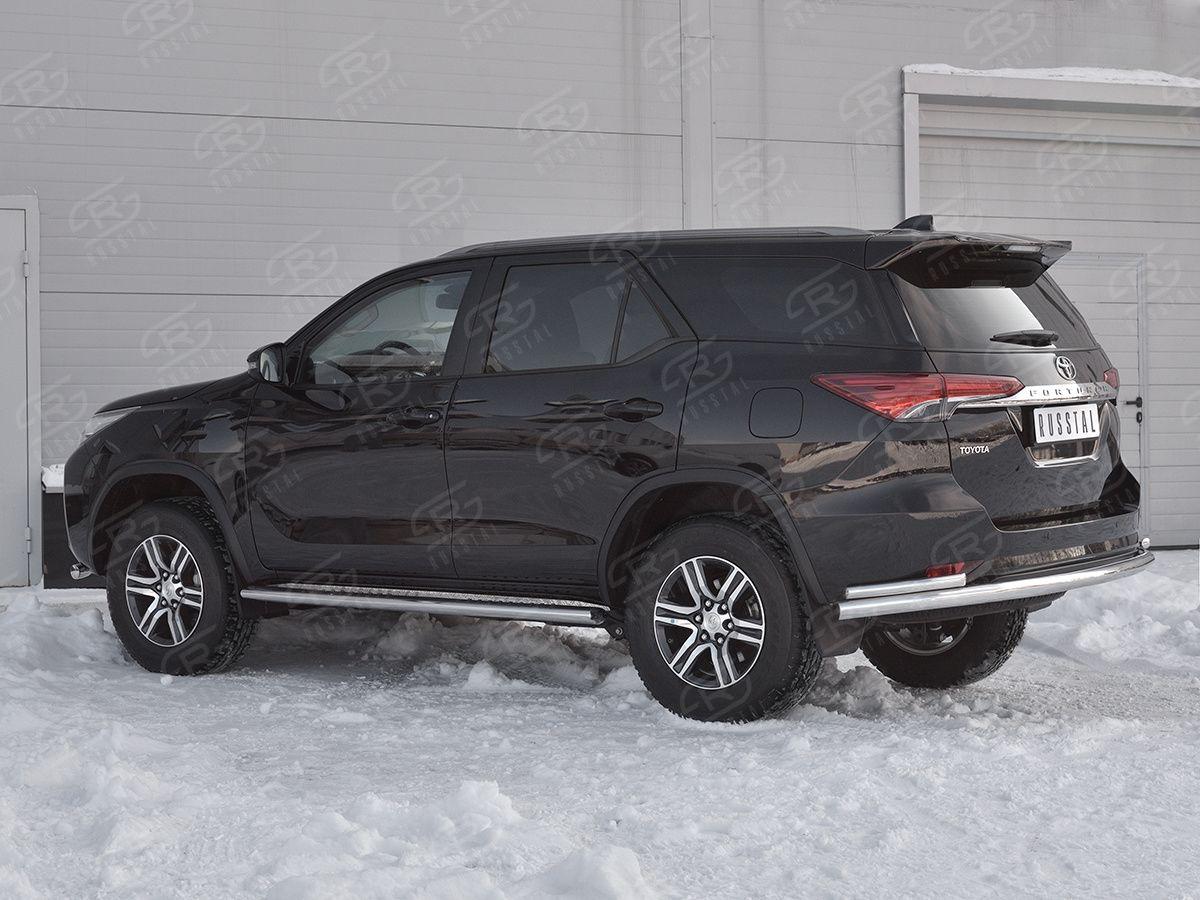 Защита заднего бампера d57/42 уголки на Toyota Fortuner 2017, Slitkoff TFZ-002888