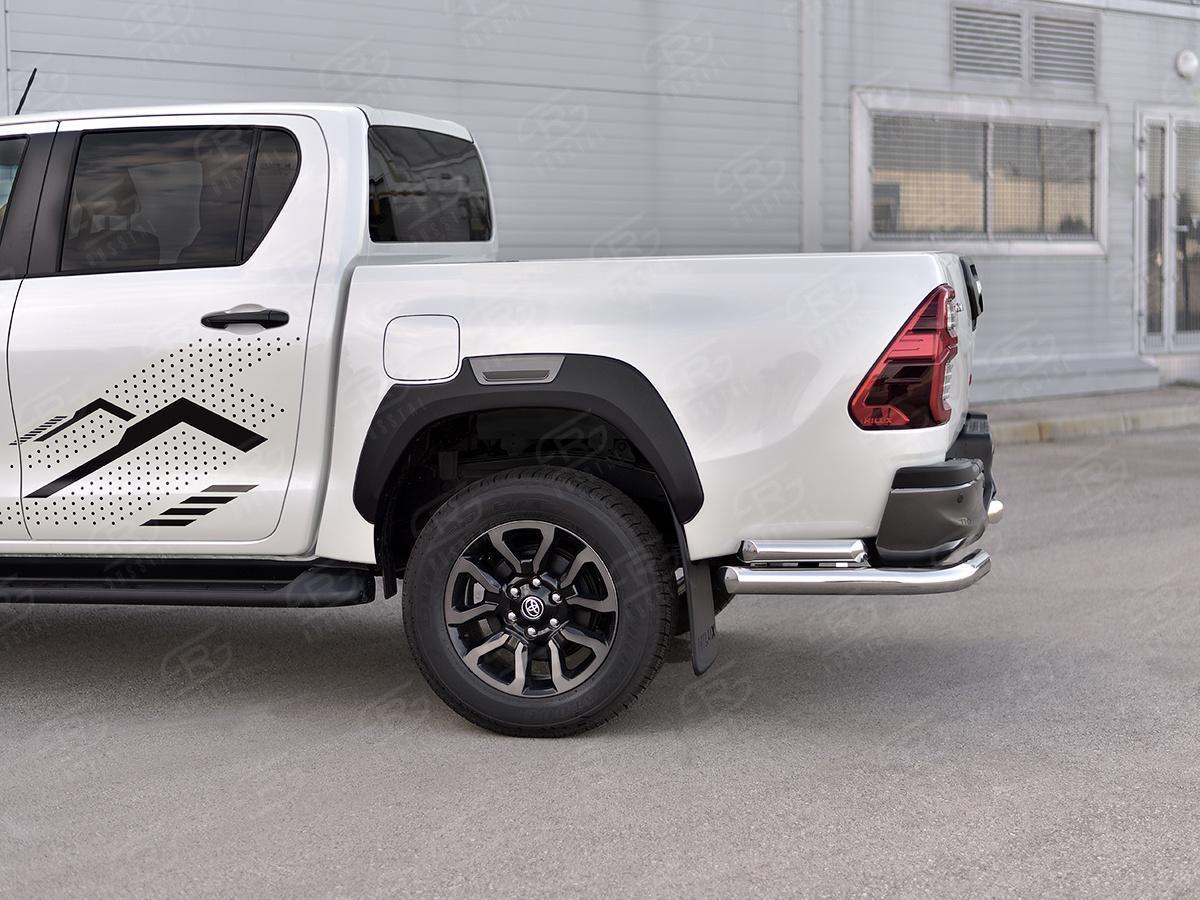 TOYOTA HILUX BLACK ONYX 2020- Защита заднего бампера уголки d76 секции-d57 прямая THBOZ-003519