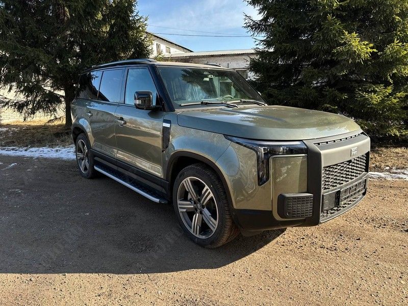 Пороги алюминиевые с пластиковой накладкой (карбон серебро) 2020 мм Rox 01 2024 арт. ROX0124-02SL