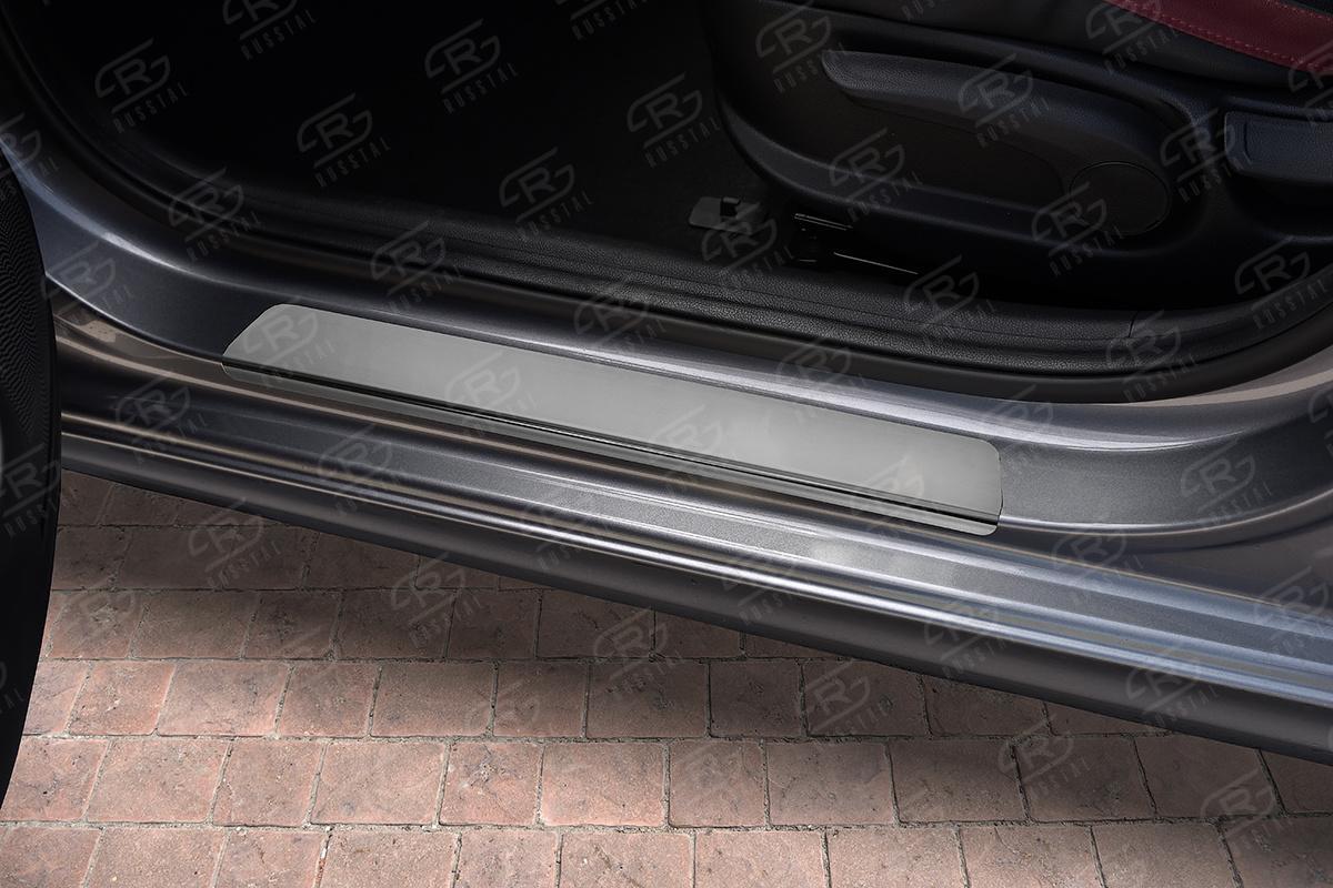 Накладки на пороги RUSSTAL (нерж., зеркало) KIRIO17-01 для автомобиля Kia Rio 2017-, Slitkoff