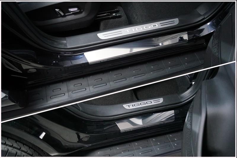 Накладки на пороги (лист зеркальный) 4шт для автомобиля Chery Tiggo 8 pro 2021 TCC Тюнинг арт. CHERTIG8P21-08