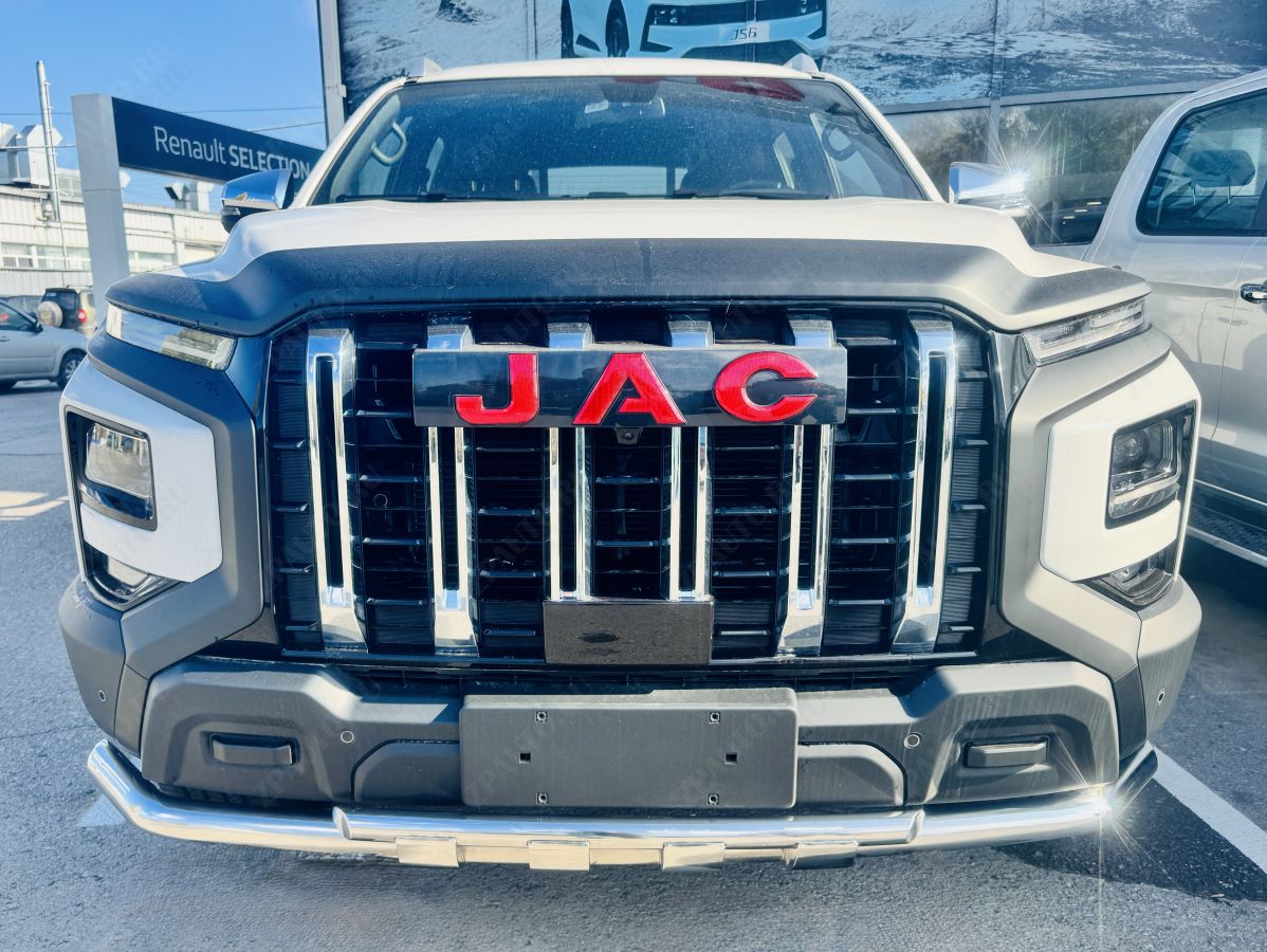 Защита переднего бампера двойная с перемычками для автомобиля JAC  T9 2021 арт. JAC.T9.21.75