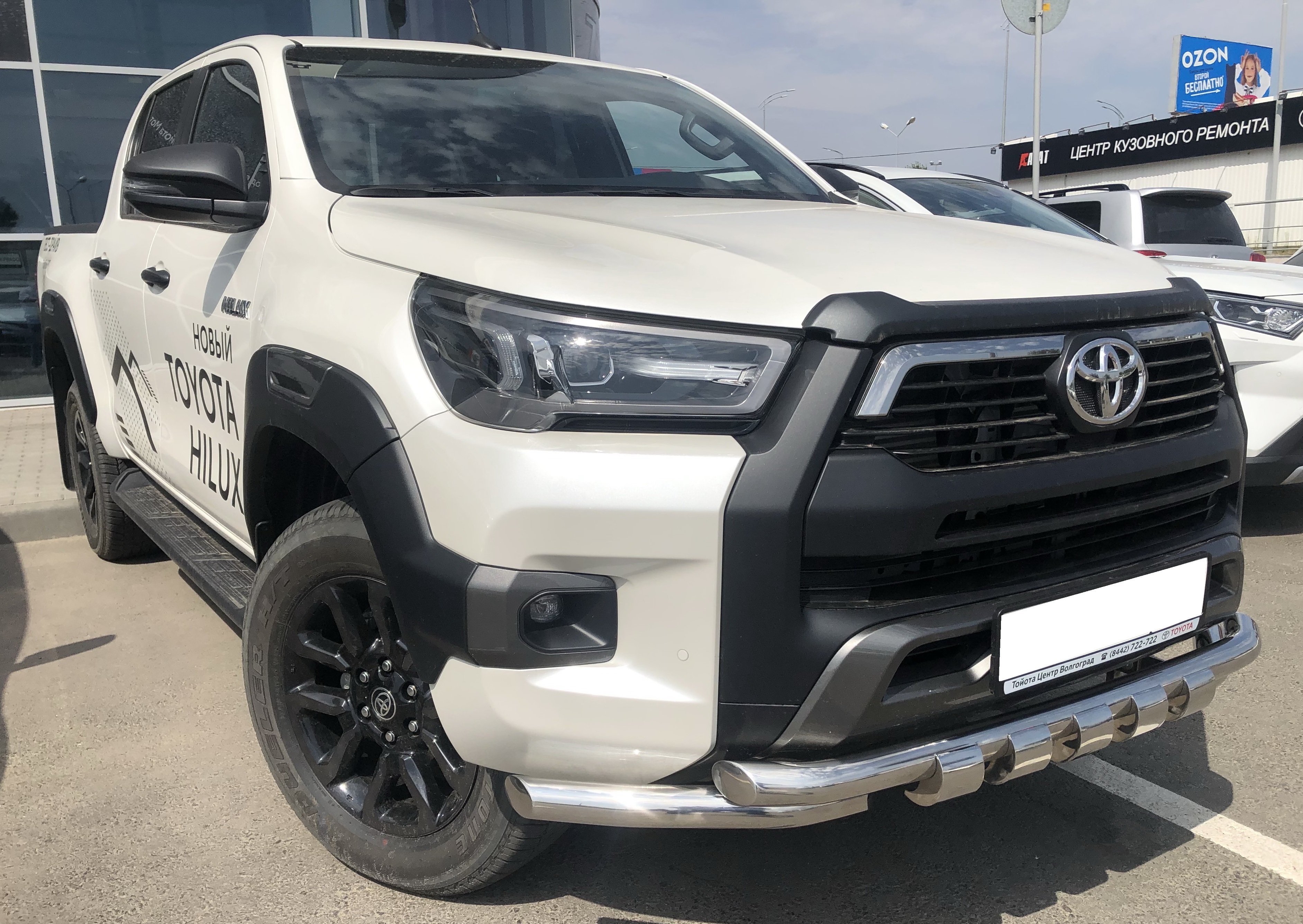 Защита переднего бампера (G) для автомобиля TOYOTA Hilux Black Onyx 2020 арт. THL.20.05-1