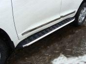 Пороги алюминиевые с пластиковой накладкой (1720 из 2-х мест) для автомобиля Toyota Land Cruiser 200 2007-2012, TCC Тюнинг TOYLC200-09AL