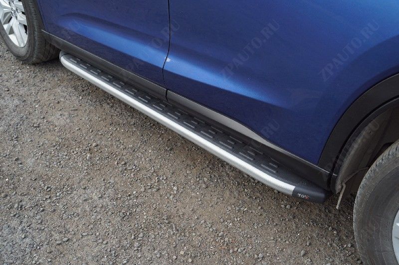 Пороги алюминиевые с пластиковой накладкой (карбон серебро) 1720 мм Gac GS5 1.5T 2WD 2020 арт. GACGS520-02SL