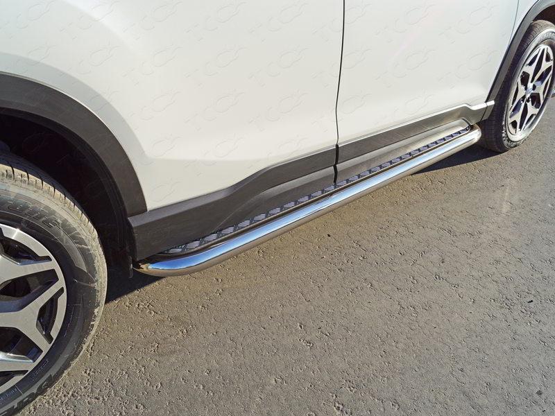 Пороги с площадкой 60,3 мм для автомобиля Subaru Forester (S5) 2018-, TCC Тюнинг SUBFOR18-28