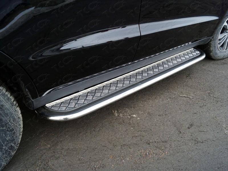 Пороги с площадкой 75х42 мм для автомобиля Geely Emgrand X7 2018-, TCC Тюнинг GEELEMGX718-18