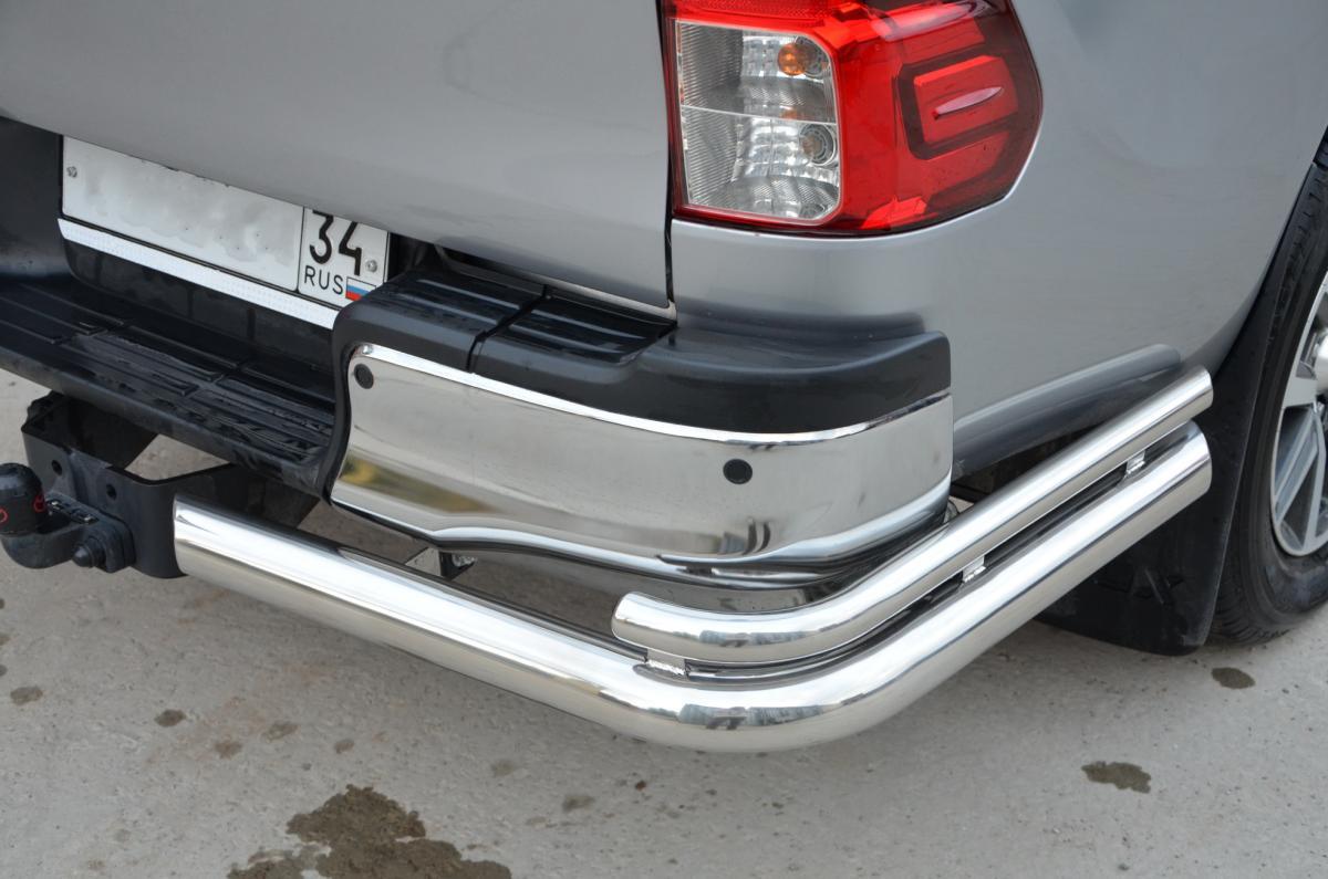 Защита заднего бампера угловая большая для автомобиля TOYOTA Hilux  2018, Россия THL.18.20-1