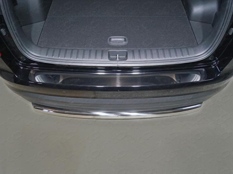 Накладка на задний бампер (лист зеркальный) для автомобиля Hyundai Tucson 2018-