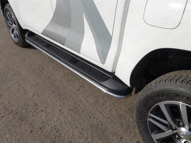 Защита порогов 42,4 мм для автомобиля Toyota Hilux 2015-, TCC Тюнинг TOYHILUX15-11