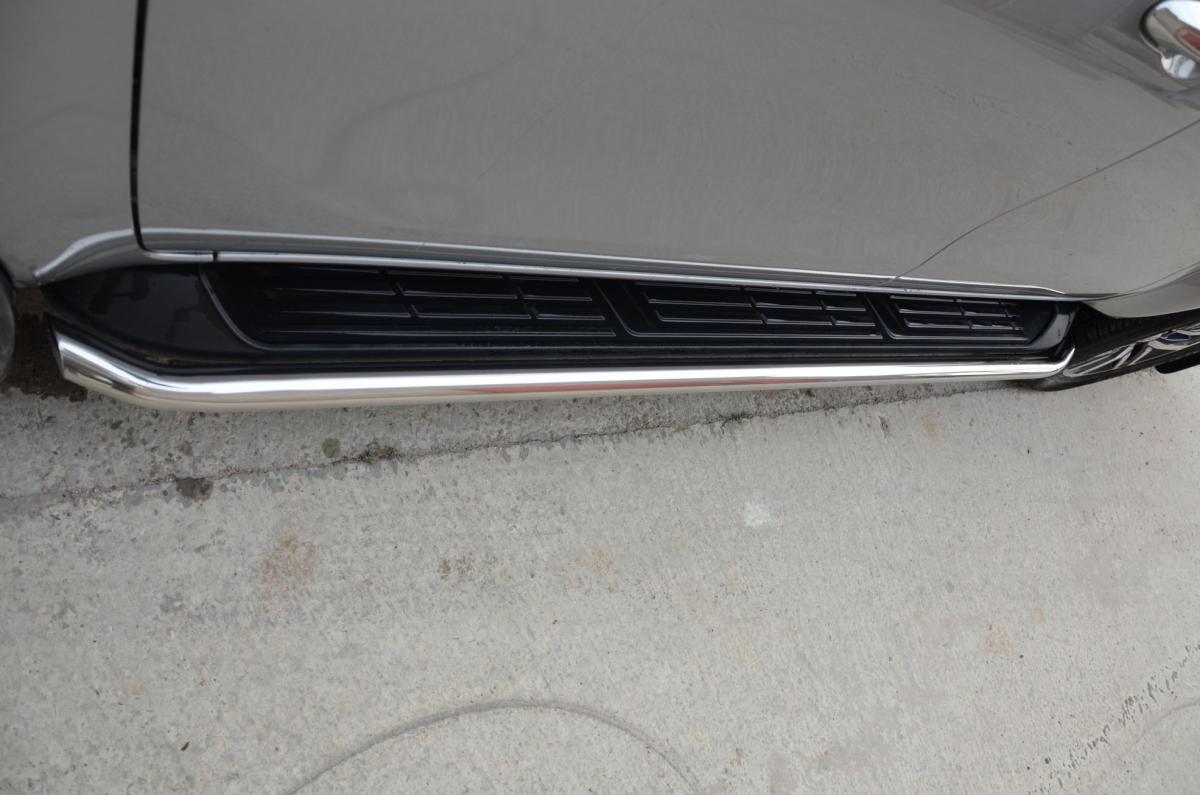 Защита штатного порога для автомобиля TOYOTA Hilux  2018, Россия THL.18.30