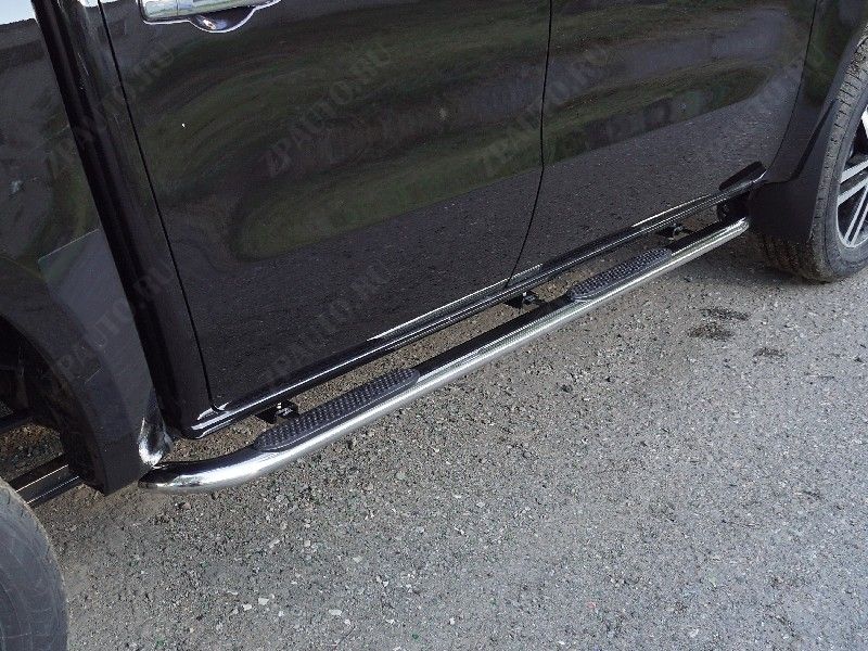 Пороги овальные гнутые с накладкой 75х42 мм Dongfeng DF6 2.3D Luxury 2022- арт. DONGFDF622-20