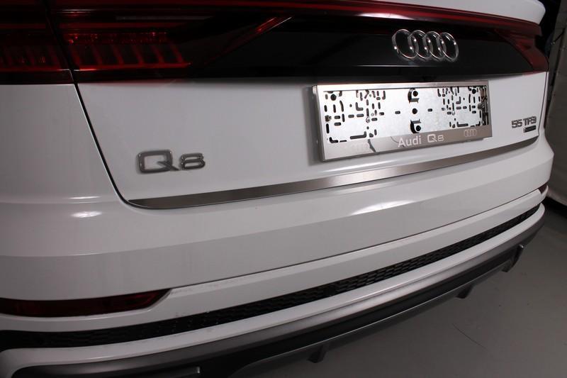 Накладка на заднюю дверь (лист шлифованный) для автомобиля Audi Q8 2019- TCC Тюнинг арт. AUDIQ819-11