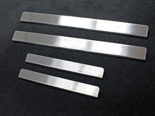 Накладки на пороги (лист шлифованный) для автомобиля Lada Vesta 2015-