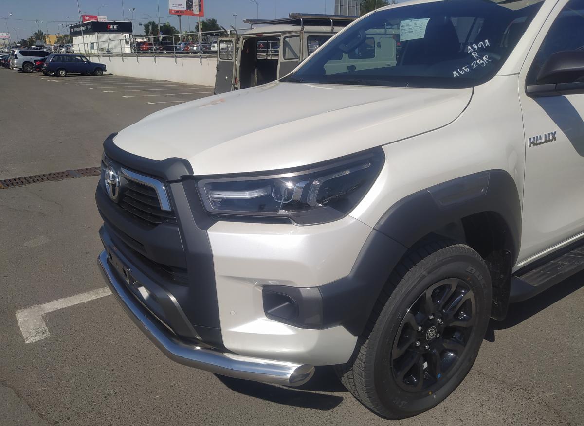 Защита переднего бампера для автомобиля Toyota Hilux арт. THL.20.02