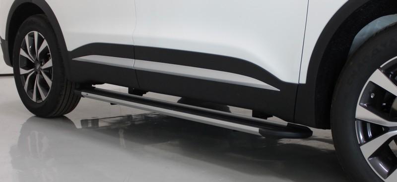 Пороги алюминиевые "Slim Line Silver" 1720 мм для автомобиля Chery Tiggo 7 PRO 2020 арт. CHERTIG7P20-32S