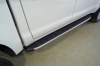 Пороги алюминиевые с пластиковой накладкой (карбон серебро) 1920 мм Sollers ST8 2025- арт. SOLST825-04SL