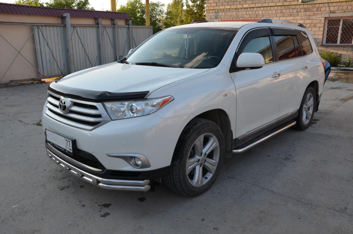 Защита переднего бампера двойная с декором для автомобиля TOYOTA Highlander  2010. THL.10.03-1, Россия