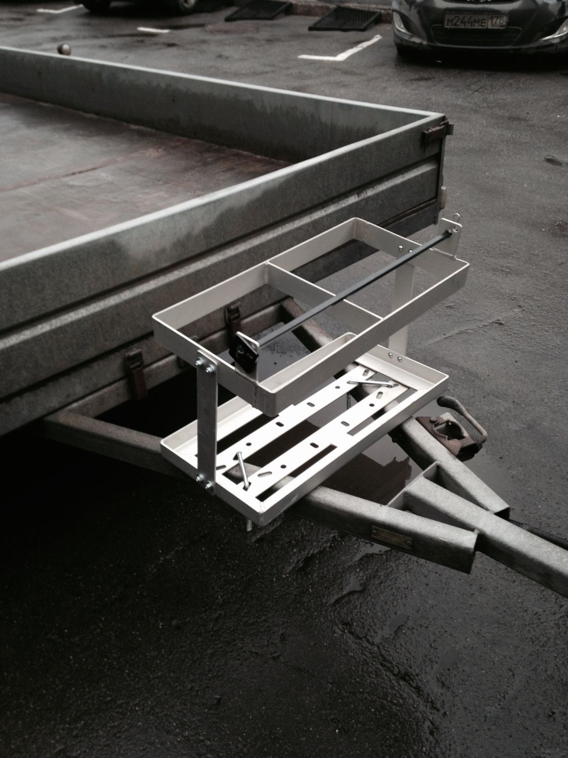 Держатель для канистр VP Racing Sportsman`s Container, алюминий 3 мм, STORM, арт. MP 0106