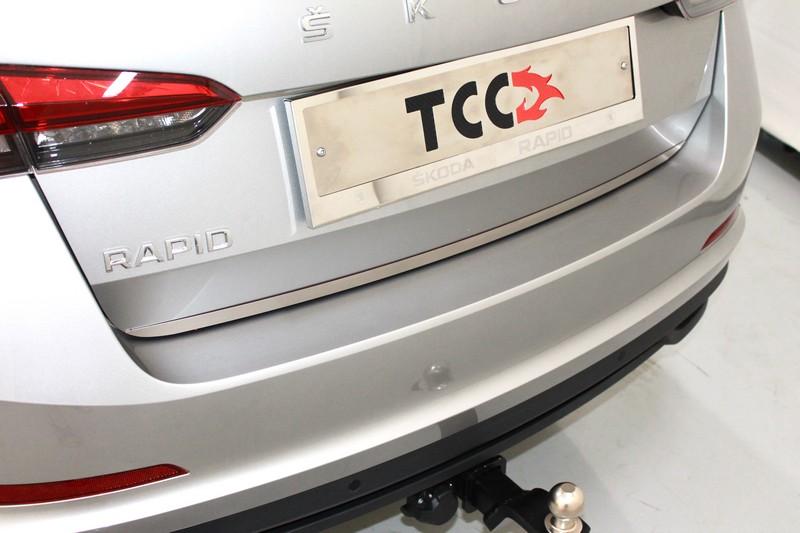Накладка на заднюю дверь (лист зеркальный) для автомобиля Skoda Rapid 2020- TCC Тюнинг арт. SKORAP20-18