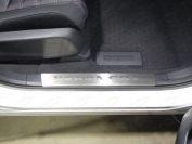 Накладки на пластиковые пороги (лист шлифованный надпись Honda CR-V) 2шт для автомобиля Honda CR-V 2017-