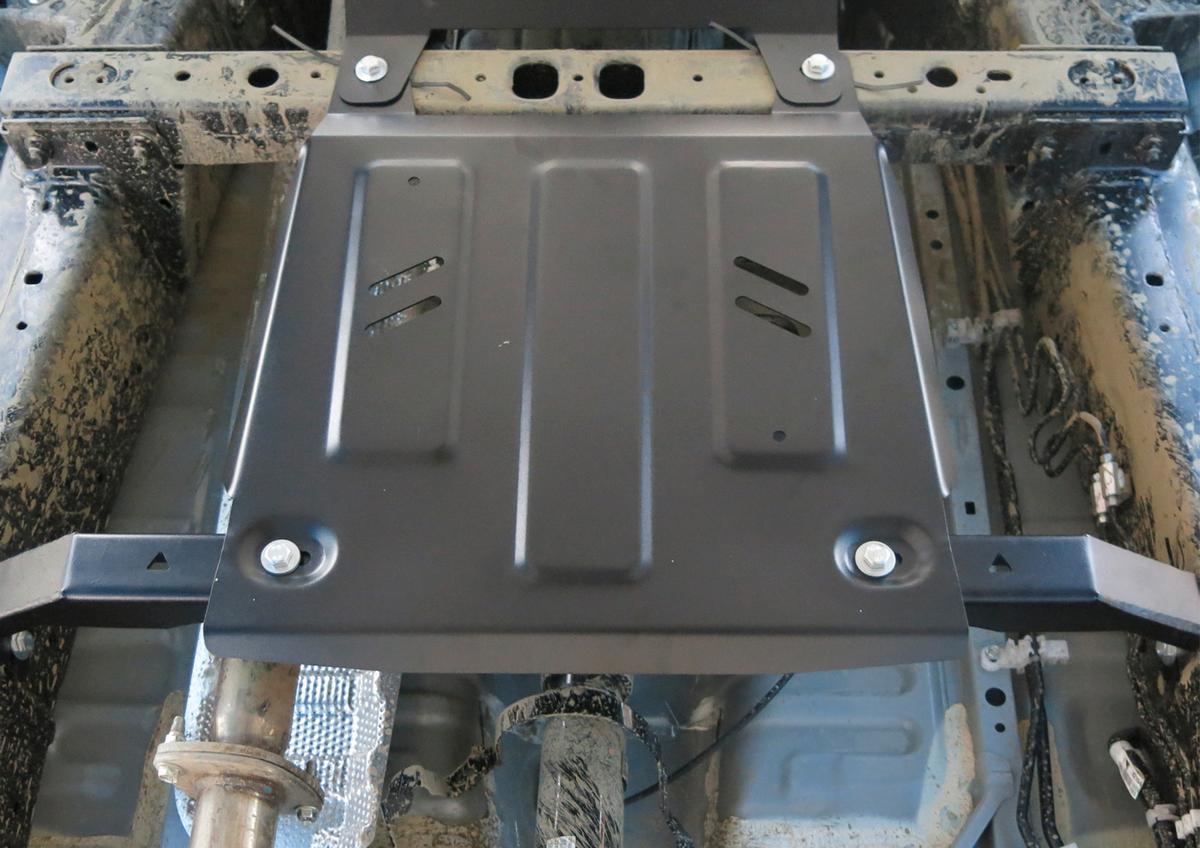 Защита РК АвтоБроня для Toyota Hilux VIII рестайлинг (V - 2.8D) 4WD 2018-2020 2020-н.в., штампованная, сталь 1.8 мм, с крепежом, 111.09504.1