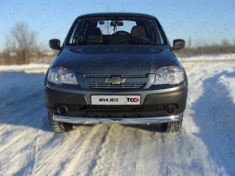 Решётка радиатора верхняя 12 мм для автомобиля Chevrolet Niva (Bertone Edition) 2011-, TCC Тюнинг CHEVNIV12-06