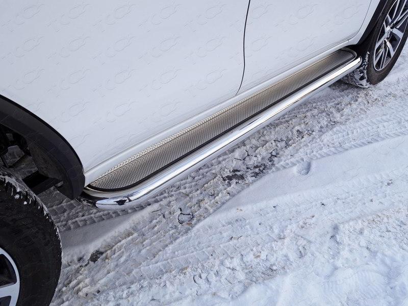 Пороги с площадкой (нерж. лист) 60,3 мм для автомобиля Toyota Fortuner 2017-, TCC Тюнинг TOYFORT17-29