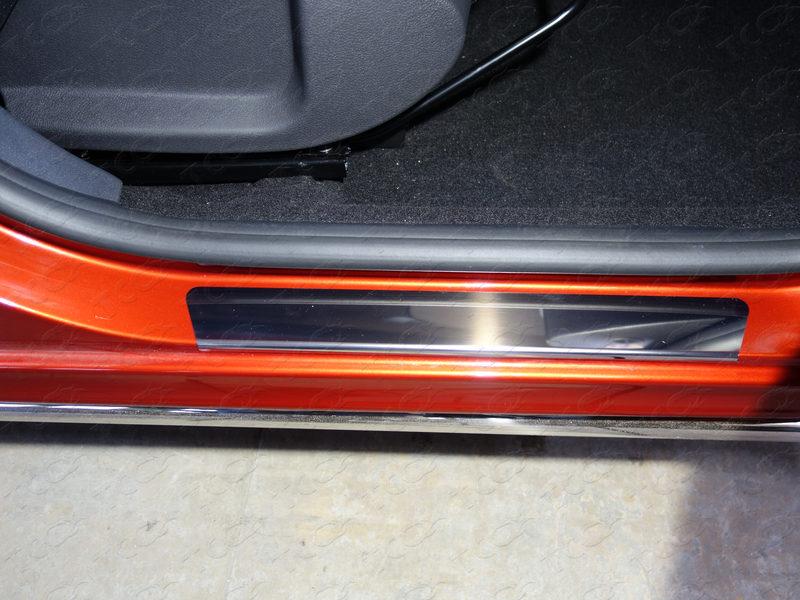 Накладки на пороги (лист зеркальный) для автомобиля Lada XRAY 2016-