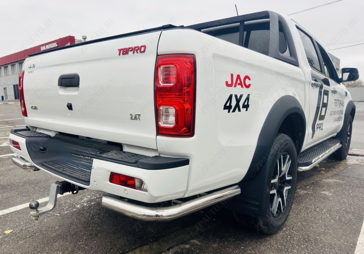 Защита заднего бампера угловая для автомобиля JAC  T8 Pro 2020 арт. JAC.T8P.20.18