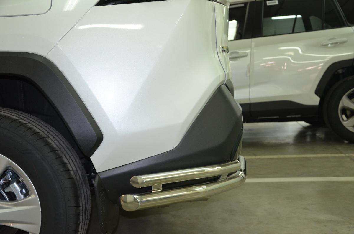 Защита заднего бампера двойная угловая для автомобиля Toyota RAV4 2019 арт. TRAV.19.20, Россия