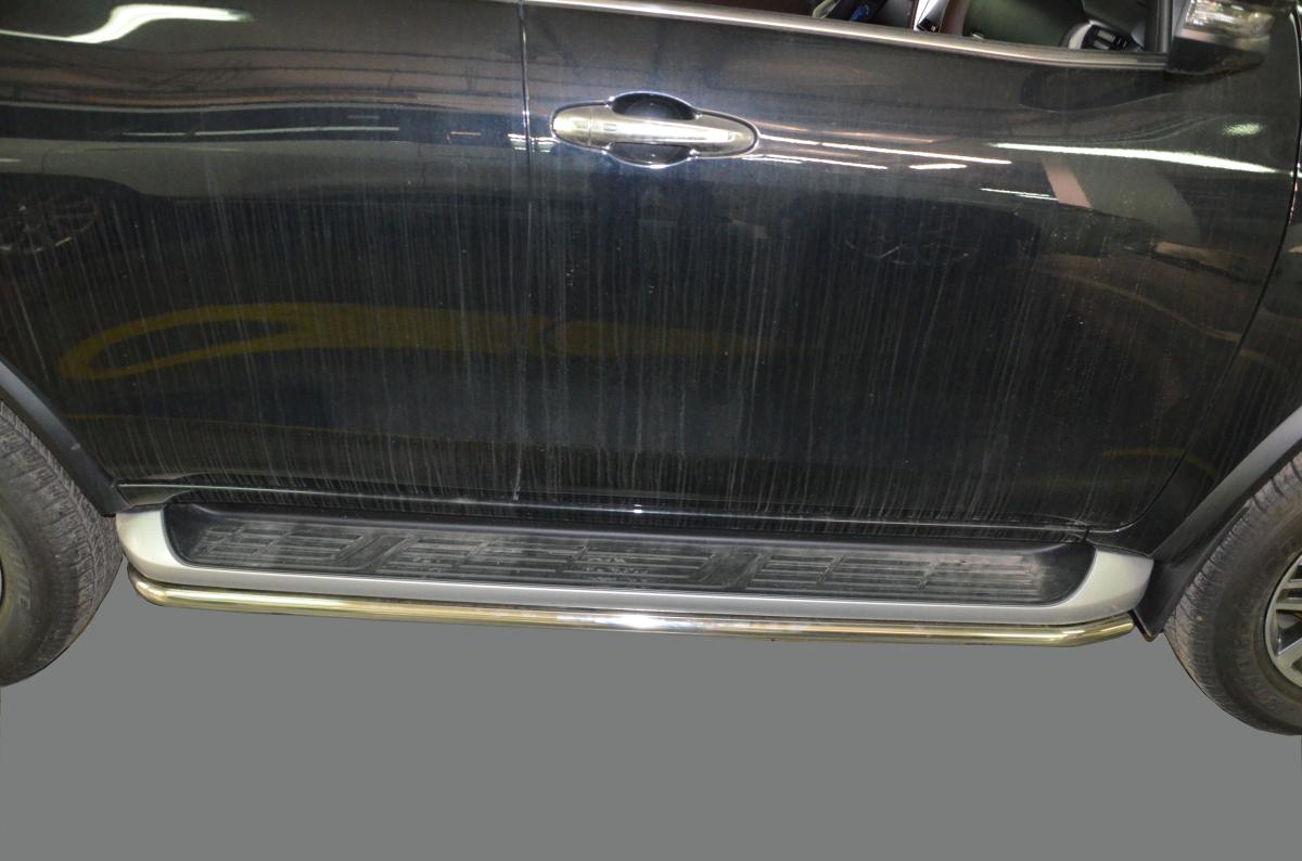 Защита  штатного порога для автомобиля TOYOTA Fortuner 2017. TF.17.30, Россия