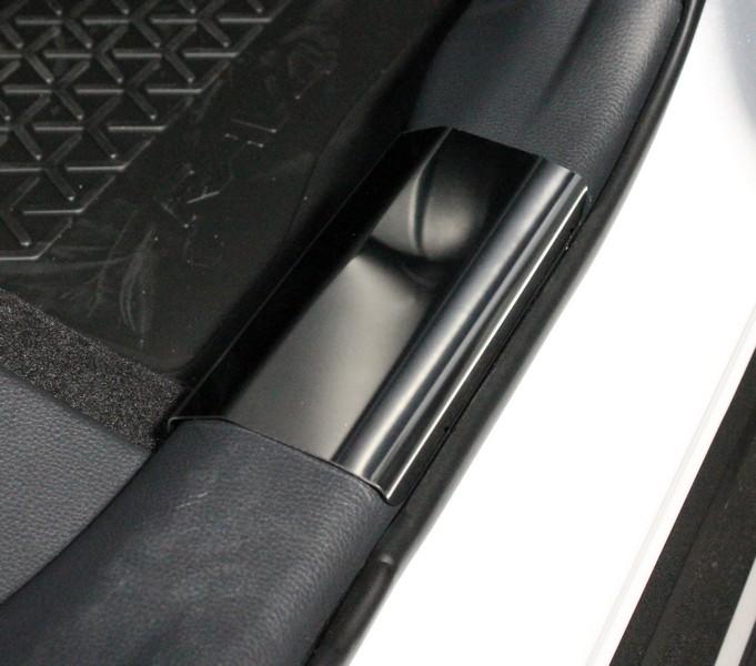 Накладки на пластиковые пороги (лист зеркальный) 4шт для автомобиля Toyota Toyota RAV4 2019 арт. TOYRAV19-01