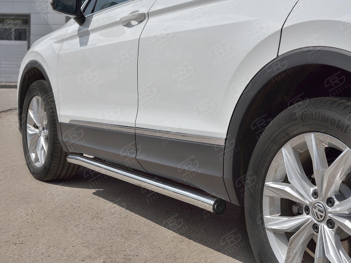 VOLKSWAGEN TIGUAN 2020- (кроме R-LINE) Пороги труба d57 секции (вариант 2) VGT-0035792