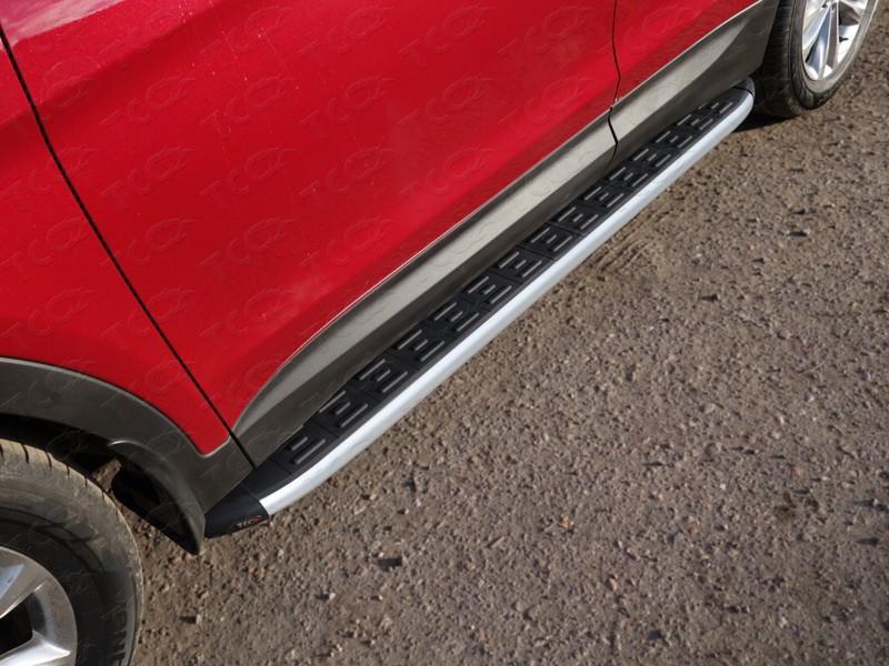 Пороги алюминиевые с пластиковой накладкой (карбон серебро)1820 мм для автомобиля Hyundai Santa Fe Premium (DM) 2015-2018 TCC Тюнинг арт. HYUNSF4WD15-20SL
